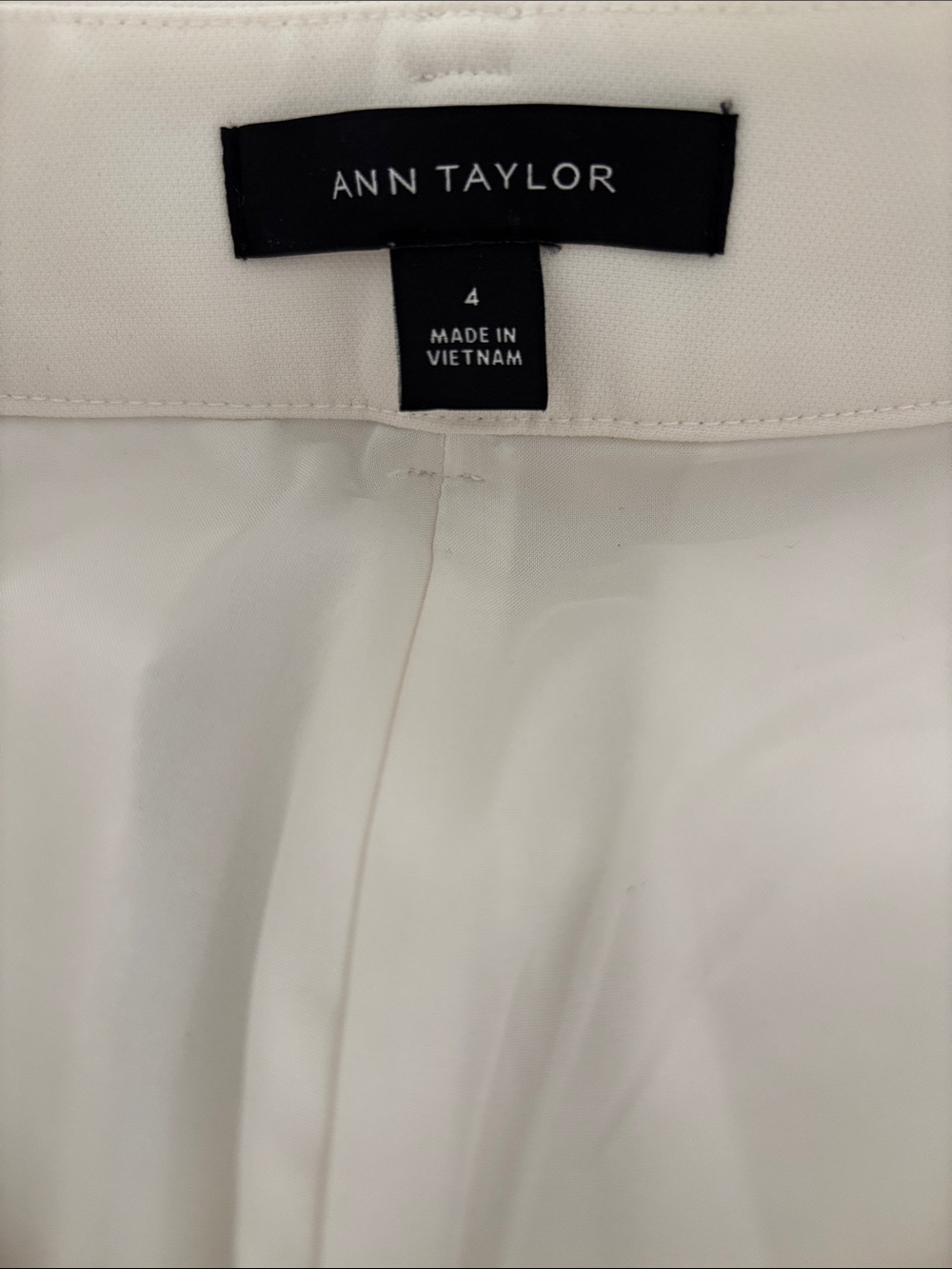 Ann Taylor Tie Waist Ankle Pants in Winter White - Size 4 - Picture 5 of 8